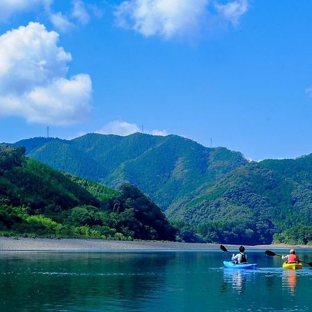 四万十川まで歩いて行ける 一棟まるっと貸し切りの宿 Gu Shimanto  Εξωτερικό φωτογραφία