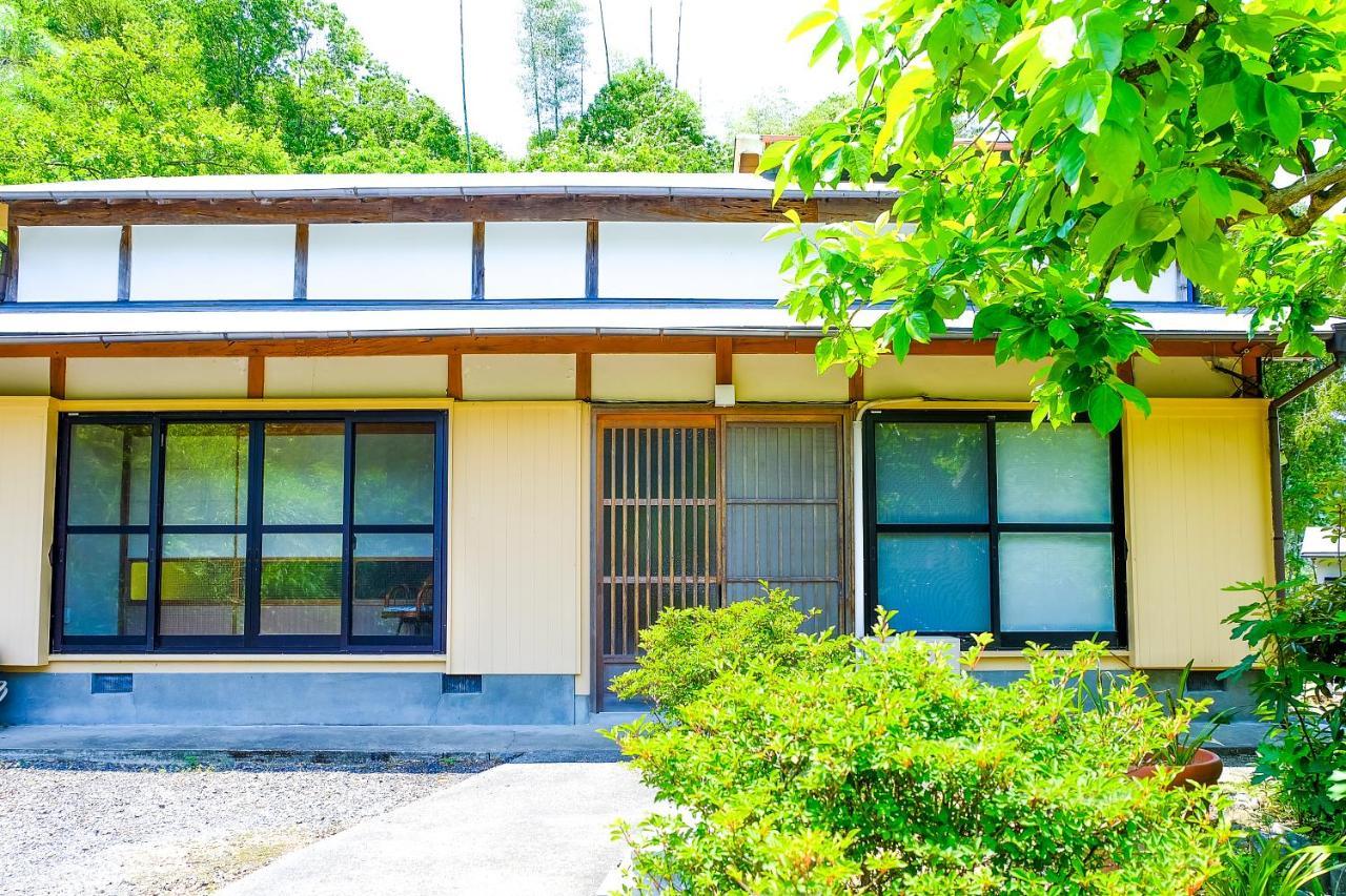 四万十川まで歩いて行ける 一棟まるっと貸し切りの宿 Gu Shimanto  Εξωτερικό φωτογραφία